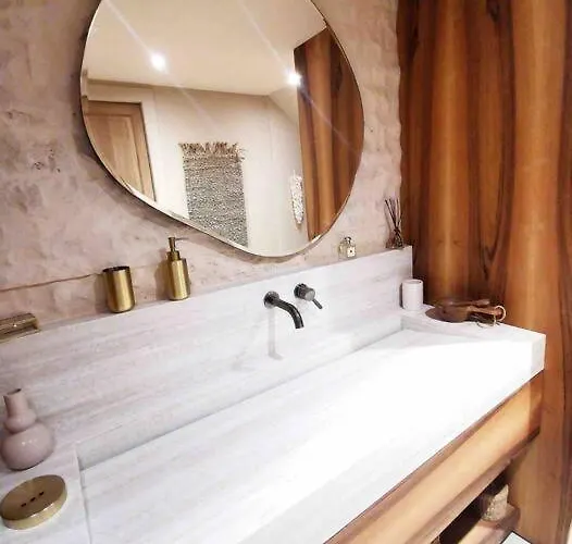 Apartment Le Toit Des Hospices : Hypercentre/vue/clim *